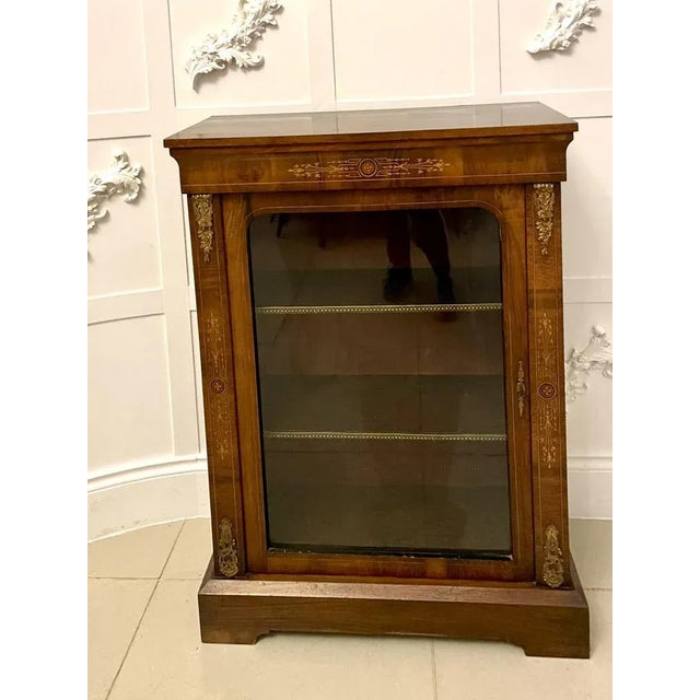 Mid 19th Century Antique Victorian Figured Inlaid Walnut and Satinwood Display Cabinet, 1860s For Sale - Image 5 of 11