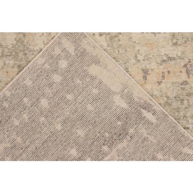 2010s Distressed Style Modern Rug in Gray and Beige Abstract Pattern by Rug & Kilim For Sale - Image 5 of 6