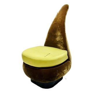 Sculptural Mid-Century Modern Teardrop Lounge Chair on Plinth Base For Sale