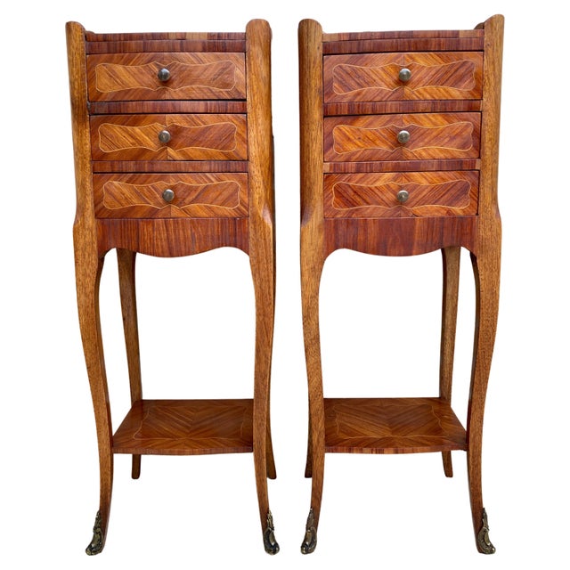 Late 19th Century Description Pair of French Walnut Bedside Tables Adorned with Fine Louis XV Mar For Sale - Image 15 of 18