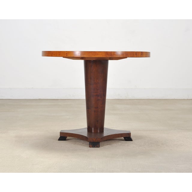 Early 20th Century Carrie Bradshaw's Screen Used Burlwood Round Center Table For Sale - Image 5 of 18