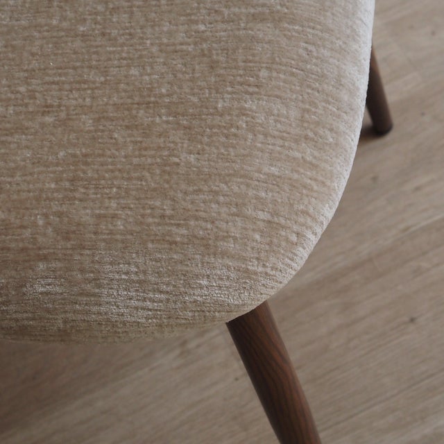 Upholstered Chair with Shell-Shaped Backrest For Sale - Image 6 of 9