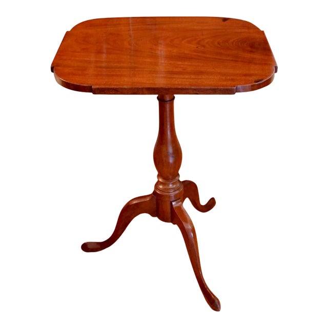 American Federal Mahogany Tilt Top Candlestand Table, New England For Sale