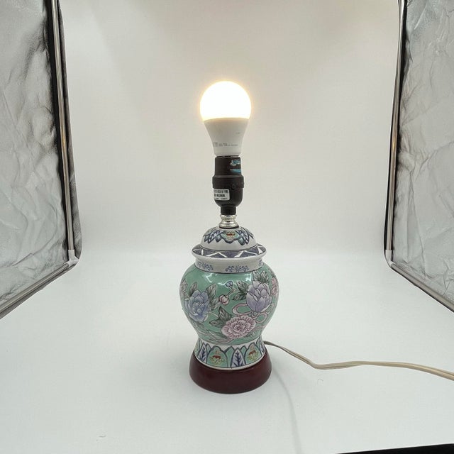 Light Green Vintage Chinoiserie Small Ginger Jar Lamp With Pastel Floral and Ribbon Design For Sale - Image 8 of 11