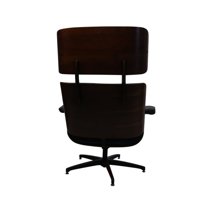 Mid 20th Century Walnut and Black Leather Lounge Chair Ottoman Attributed to PLycraft For Sale - Image 10 of 18