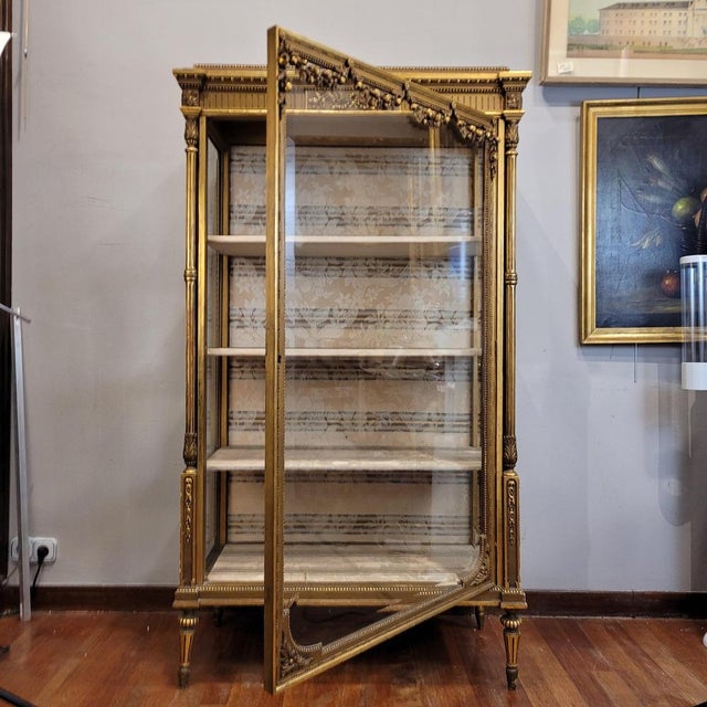 Napoleon III Display Case in Carved and Gilded Wood, France, 1900s For Sale - Image 6 of 18