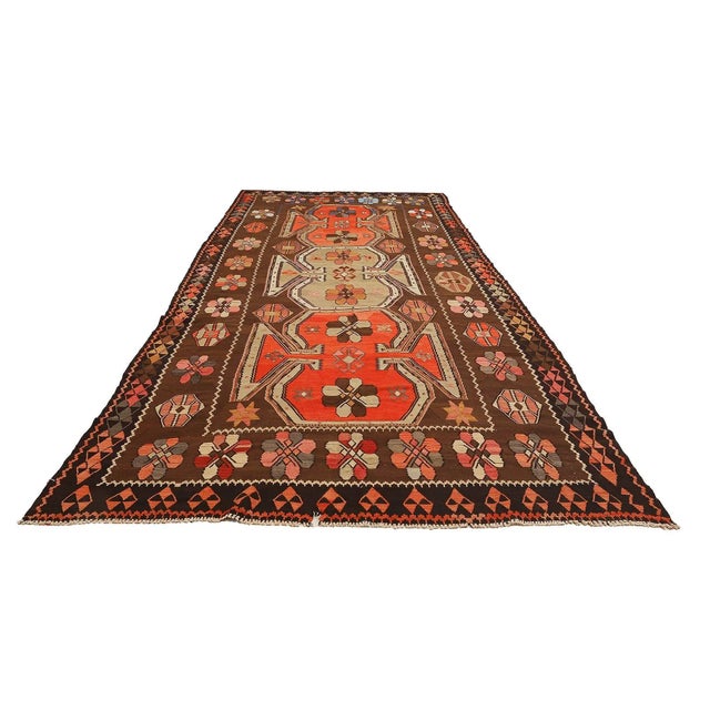 Handwoven decorative vintage kilim rug from Artvin region of Turkey. Approximatelly 50-60 years old. In very good condition.