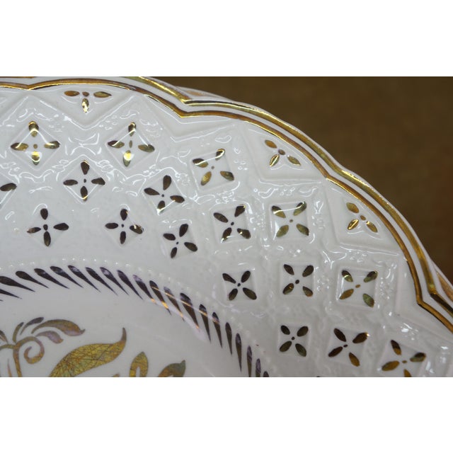 Mid 20th Century Vintage Wedgwood Etruria & Barlaston Scalloped Floral Dinner Serving Plates 9" - Set of 12 For Sale - Image 5 of 9