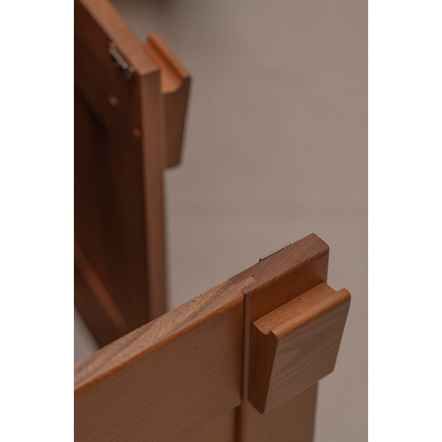 French Minimalist Wall Unit in Elm from Maison Regain, 1970s For Sale - Image 12 of 16