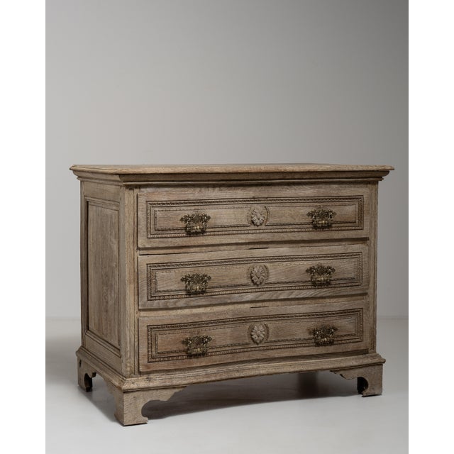 19th Century Louis XV Oak Chest of Drawers For Sale - Image 15 of 18