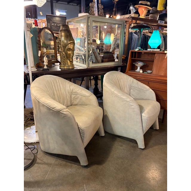 Italian Pair 1990s Post Modern Italian Leather Nicoletti Club Chairs For Sale - Image 3 of 9