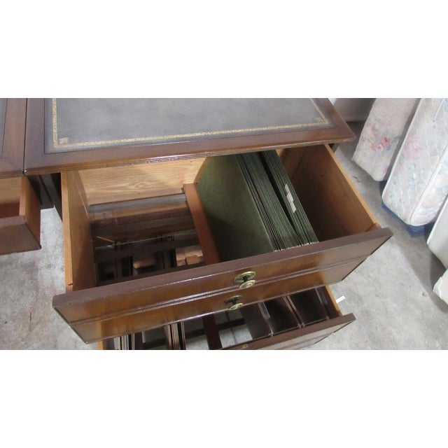 1980s Kittinger Four Piece Office Desk Set/File Chest Mahogany For Sale - Image 9 of 17