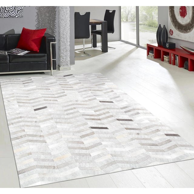 Modern Galaxy Cowhide & Sari Silk Silver Area Rug, 5' 0'' X 8' 0'' For Sale - Image 3 of 4