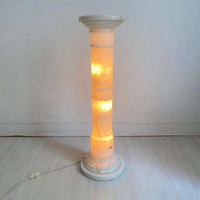 Illuminated Alabaster Column Stand, 1970s For Sale - Image 4 of 9