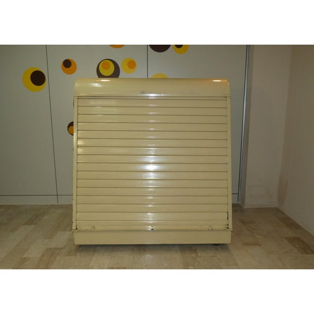 1960s Painted Iron Display Stand with Shutter Closure, Italy, 1960s For Sale - Image 5 of 18