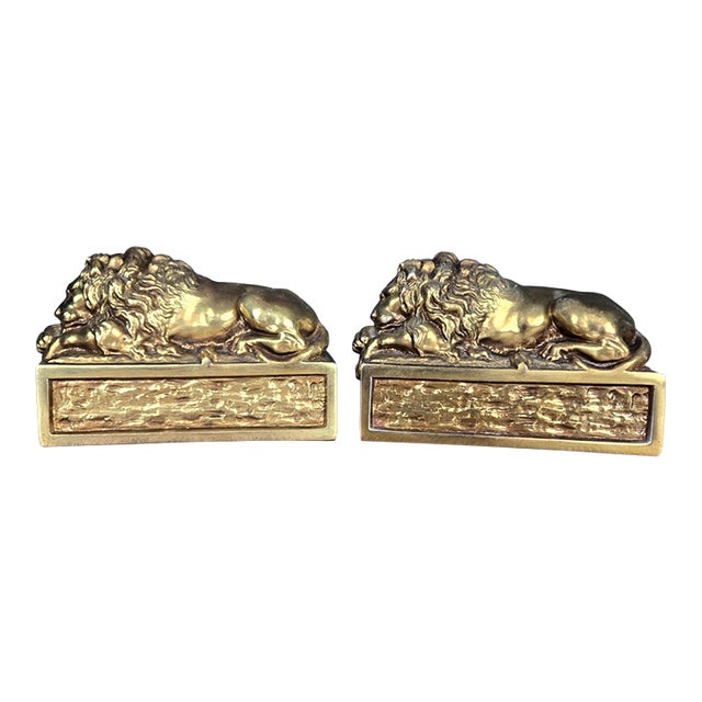 Vintage a & M Leatherlines, New York Brass Sleeping Lion Bookends For Sale