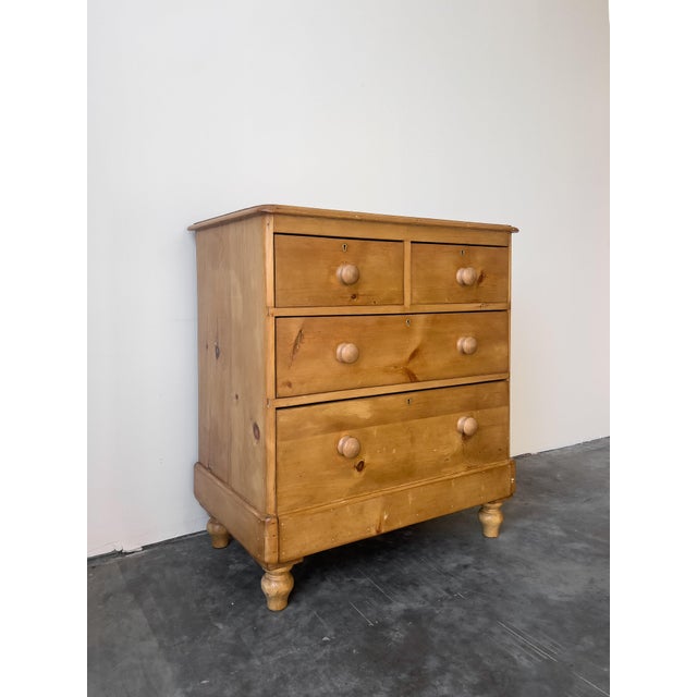 English 19th Century English Pine Chest of Drawers | Dresser For Sale - Image 3 of 8