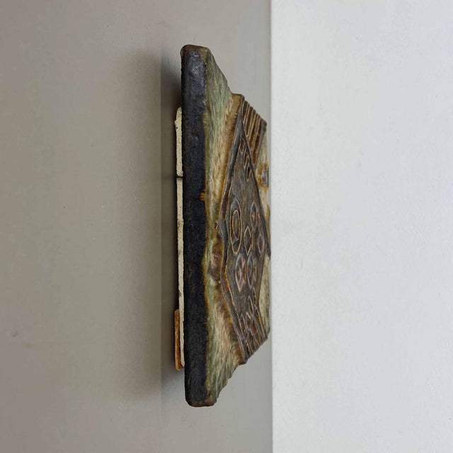 Ceramic Modernist West German Ceramic Wall Plate attributed to Helmut Schäffenacker, 1960s For Sale - Image 7 of 18
