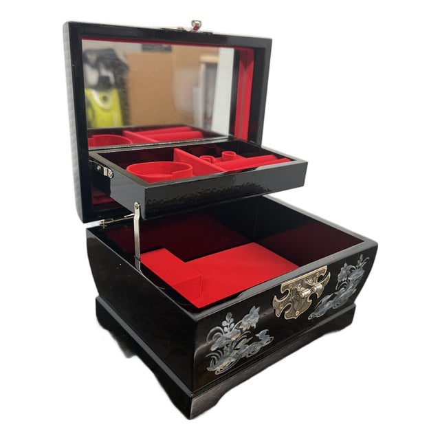 Korean Black Lacquer + Mother of Pearl Locking Jewelry Box, Large For Sale