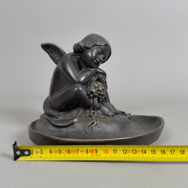Neoclassical Bronze Vide-Poche Depicting Winged Putto with Grapes, 20th Century For Sale - Image 9 of 11