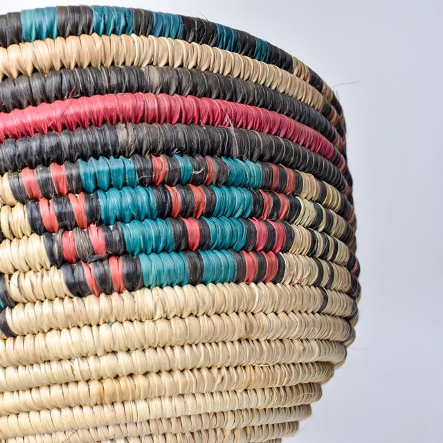 Early 20th Century Hausa Grass Basket Bowl Nigeria 9 Inch For Sale - Image 9 of 10