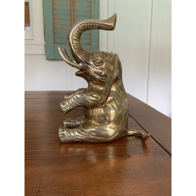 Vintage Solid Brass Sitting Elephant Statue or Bookend for Palm Beach Regency, British Colonial, Hollywood Regency and Chinoiserie Decor For Sale - Image 9 of 9