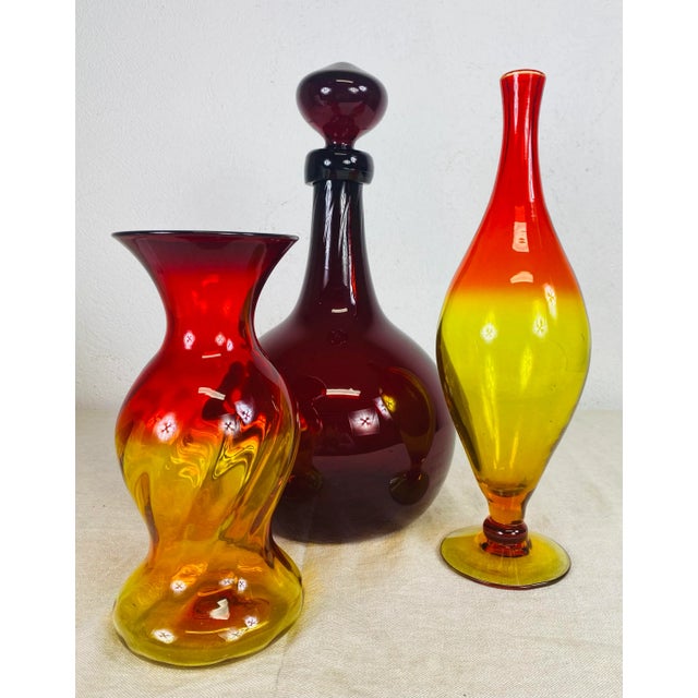 Red Mid Century Vintage Modern Hand Blown Blenko Amberina Bud Vase by Wayne Husted. For Sale - Image 8 of 9