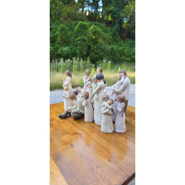 1980s Willow Tree Style Family Figurine Collection – Sculptural Figures of Love, Family & Compassion For Sale - Image 5 of 12