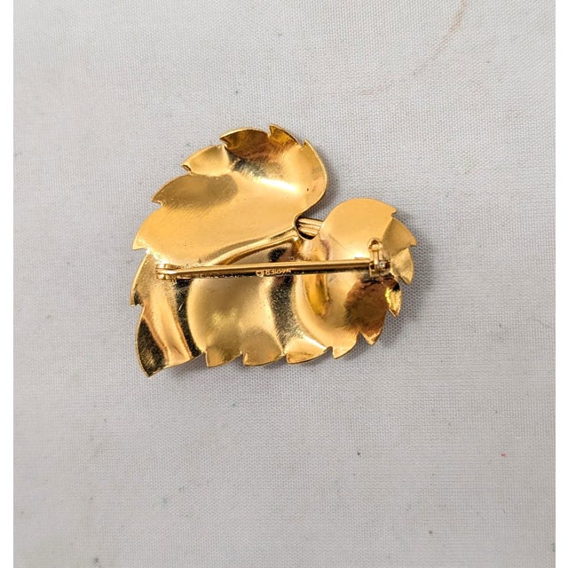 Vintage 1960s Signed Napier Goldtone Leaf Brooch For Sale In Philadelphia - Image 6 of 7
