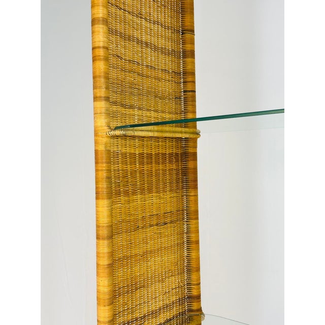 Wicker and Glass Etagere Bookcase Display Shelf Attributed to Founders, Mid Century Modern For Sale - Image 14 of 15