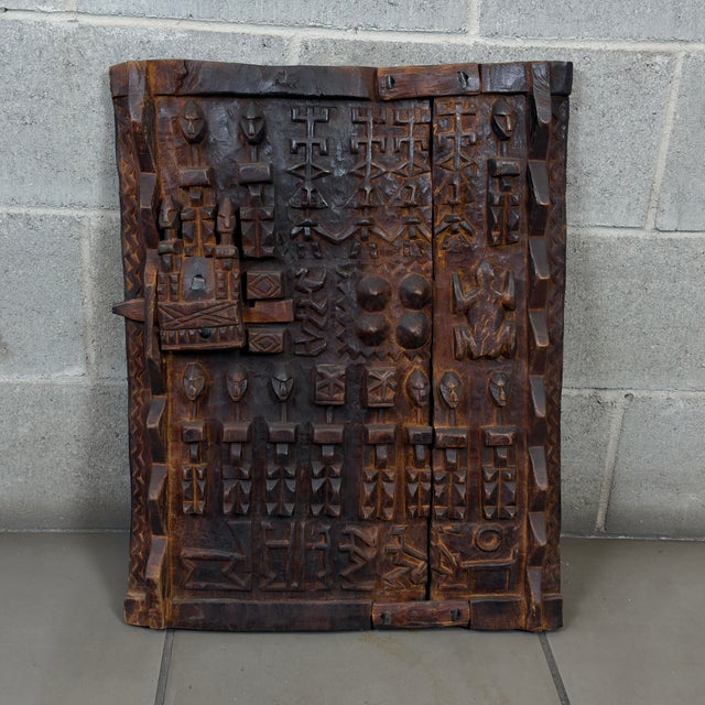 A piece of extraordinary symbolic intensity and material strength, capable of transforming a wall into a gateway to Mali's...