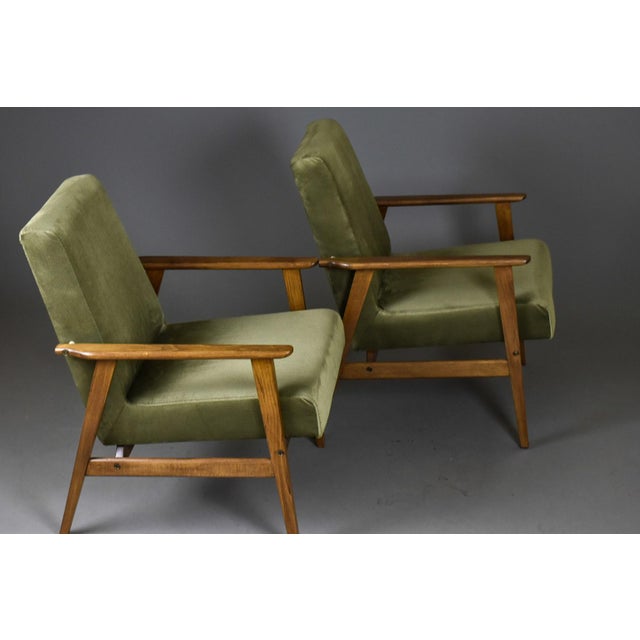 Wood Mid-Century Modern Beech Chairs in Olive Green Velvet, 1970s, Set of 2 For Sale - Image 7 of 11