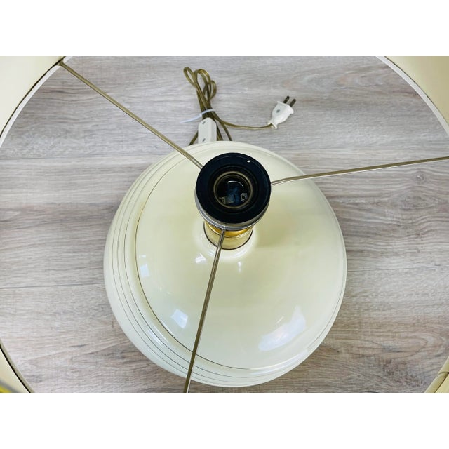 Vintage 1970s Cream & Gold Round Table Lamps, Pair For Sale In Boston - Image 6 of 11