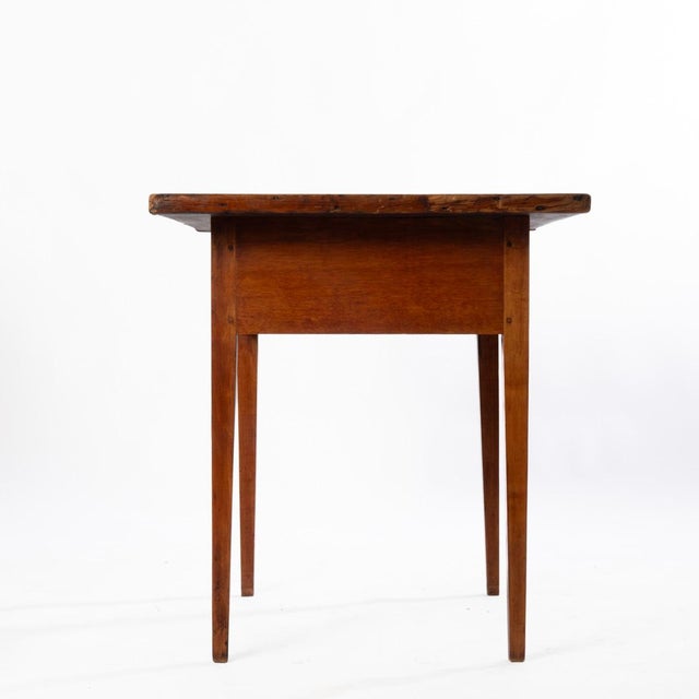 Early 20th Century Tapered Leg Breadboard Top New England Tavern Table For Sale - Image 6 of 10
