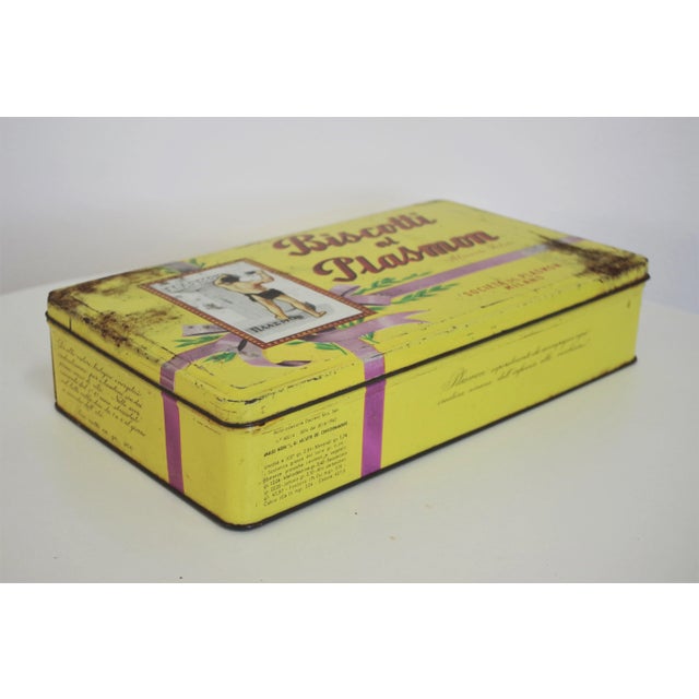 Biscuit Tins, 1960s, Set of 3 For Sale - Image 16 of 18