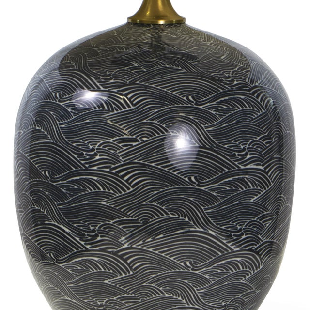 Regina Andrew Harbor Ceramic Table Lamp in Black For Sale - Image 4 of 6