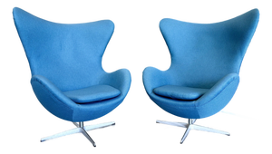 Arne Jacobsen for Fritz Hansen Distributed by Knoll Egg Chairs - A Pair