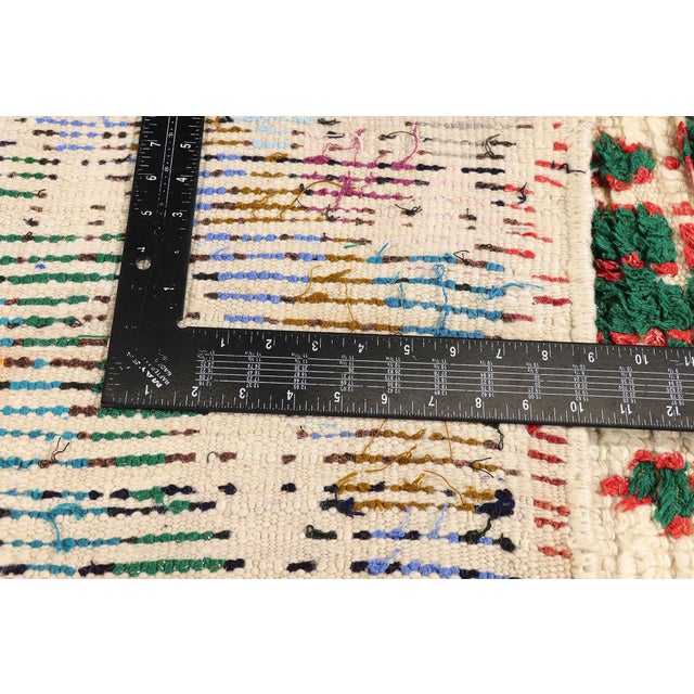 Textile Vintage Azilal Moroccan Rug, 03'06 X 05'06 For Sale - Image 7 of 10