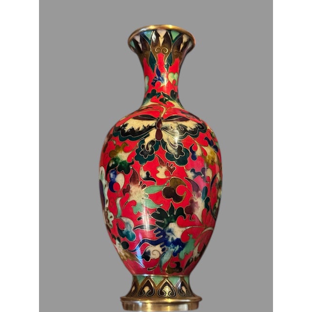 Red Vintage Kuo's China Cloisonne Inlay Floral & Butterfly Decorated 10" Vase For Sale - Image 8 of 8
