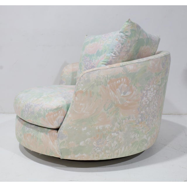 Mid-Century Modern Milo Baughman Style Large Swivel Tub For Sale - Image 3 of 5