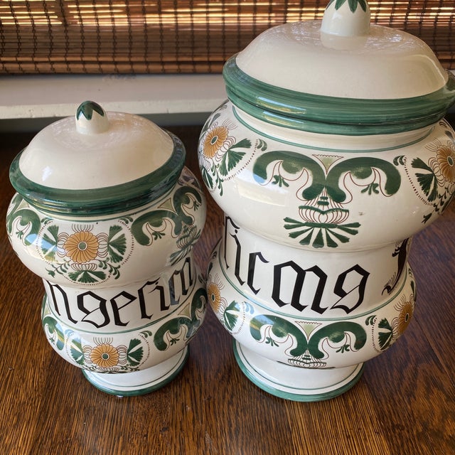 Set of Two 1900s European Apothecary Jars For Sale - Image 4 of 6