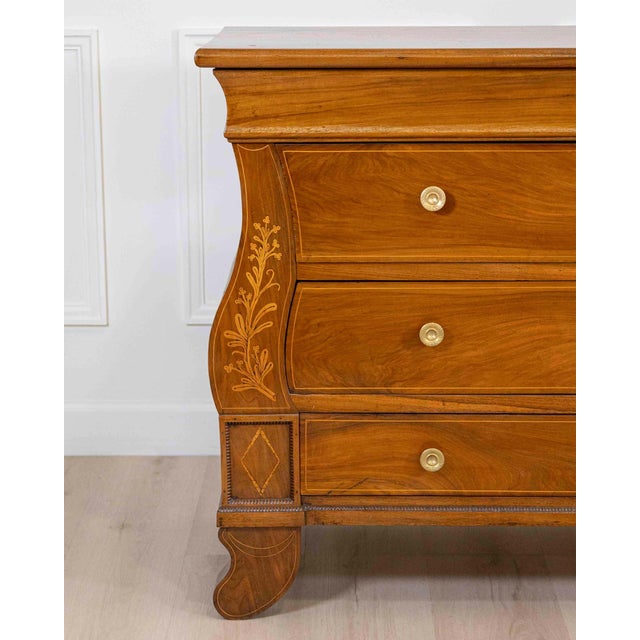 Early 19th Century Walnut Chest Of Drawers, Louis Philippe, First Half Of The 19th Century For Sale - Image 5 of 10