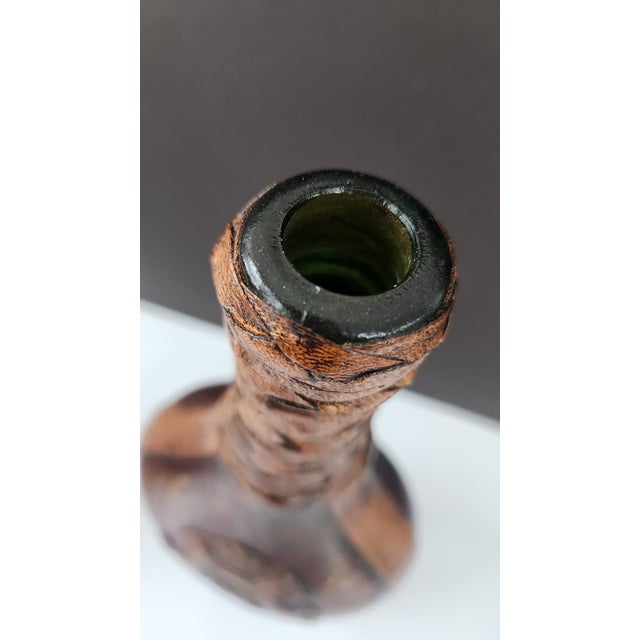 Mid 19th Century Leather-Wrapped Glass Decanter With Heraldic Crest, Western Lodge Style For Sale - Image 9 of 18