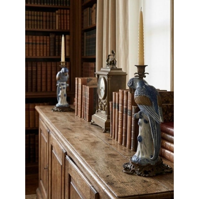 A Pair of Vintage Hollywood Regency Style Blue & White Ceramic Parrot Candle Holders For Sale - Image 9 of 12