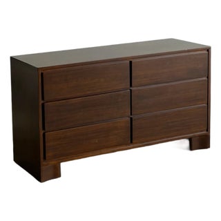 1980s Minimal Dresser With Sculpted Legs For Sale