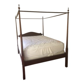 Henkel Harris Queen Mahogany Four Post Bed For Sale