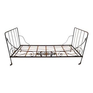 Early 20th Century Antique Rustic French Iron Folding Daybed For Sale