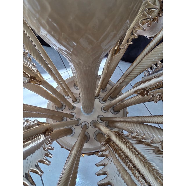 Vintage Murano Chandelier, 1980s, in Flawless conditions. Designed 1980 to 1989 Up to 250V (Europe/UK Standard).The wiring...