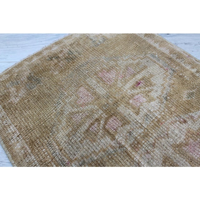 1960s Vintage Turkish Rug - 17"x28.5" For Sale - Image 5 of 9