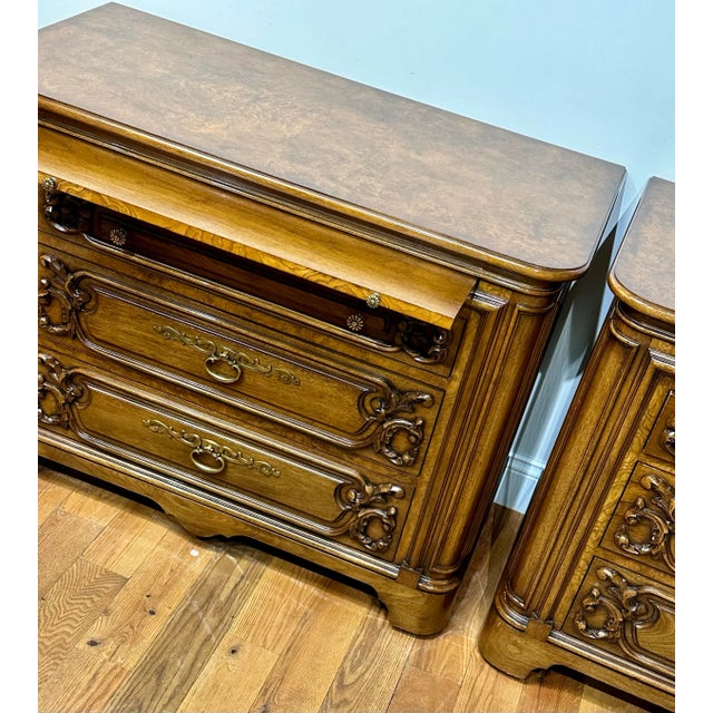2010s Pair of Karges French Regency Olive Ash Burl Nightstands With Pull-Out Shelves For Sale - Image 5 of 11